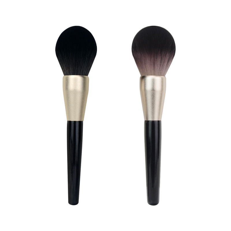 Kuppel Blush Pinsel